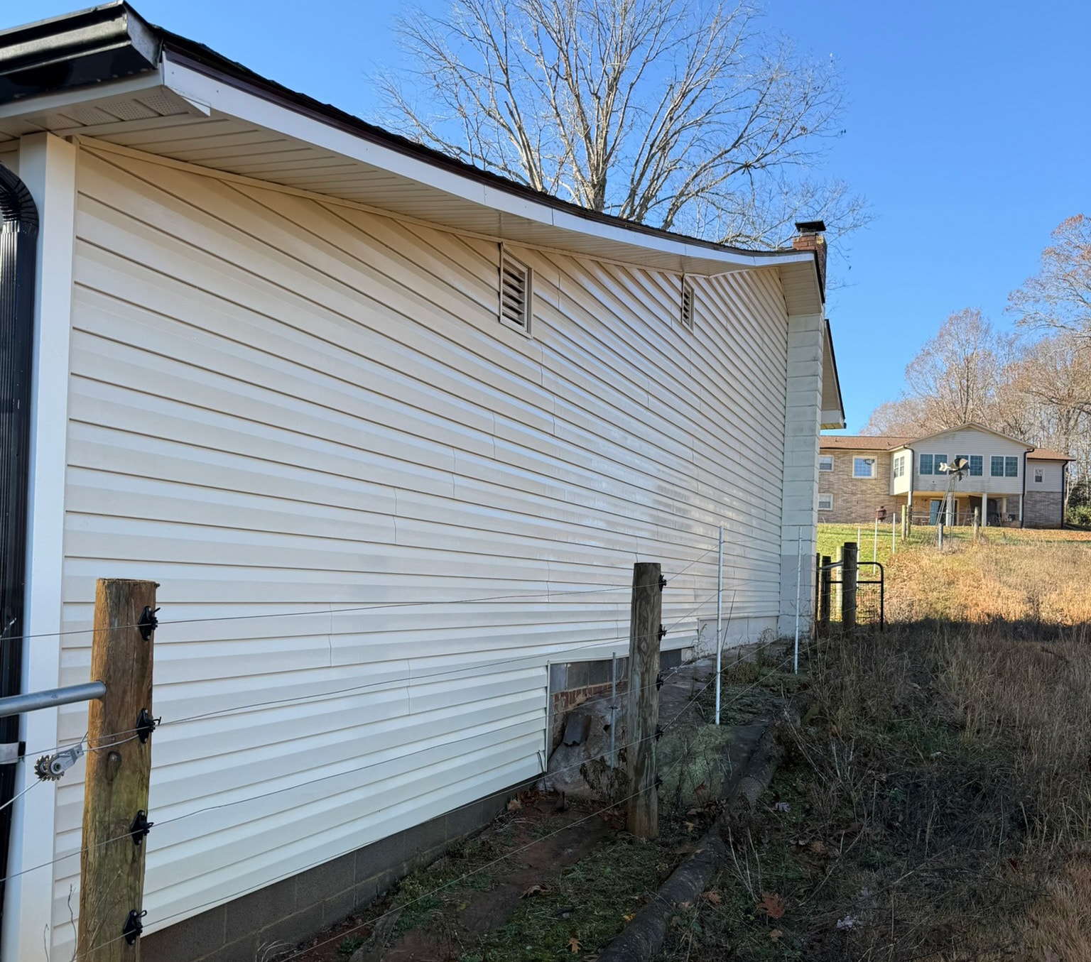 Vinyl Siding Deep Clean - After